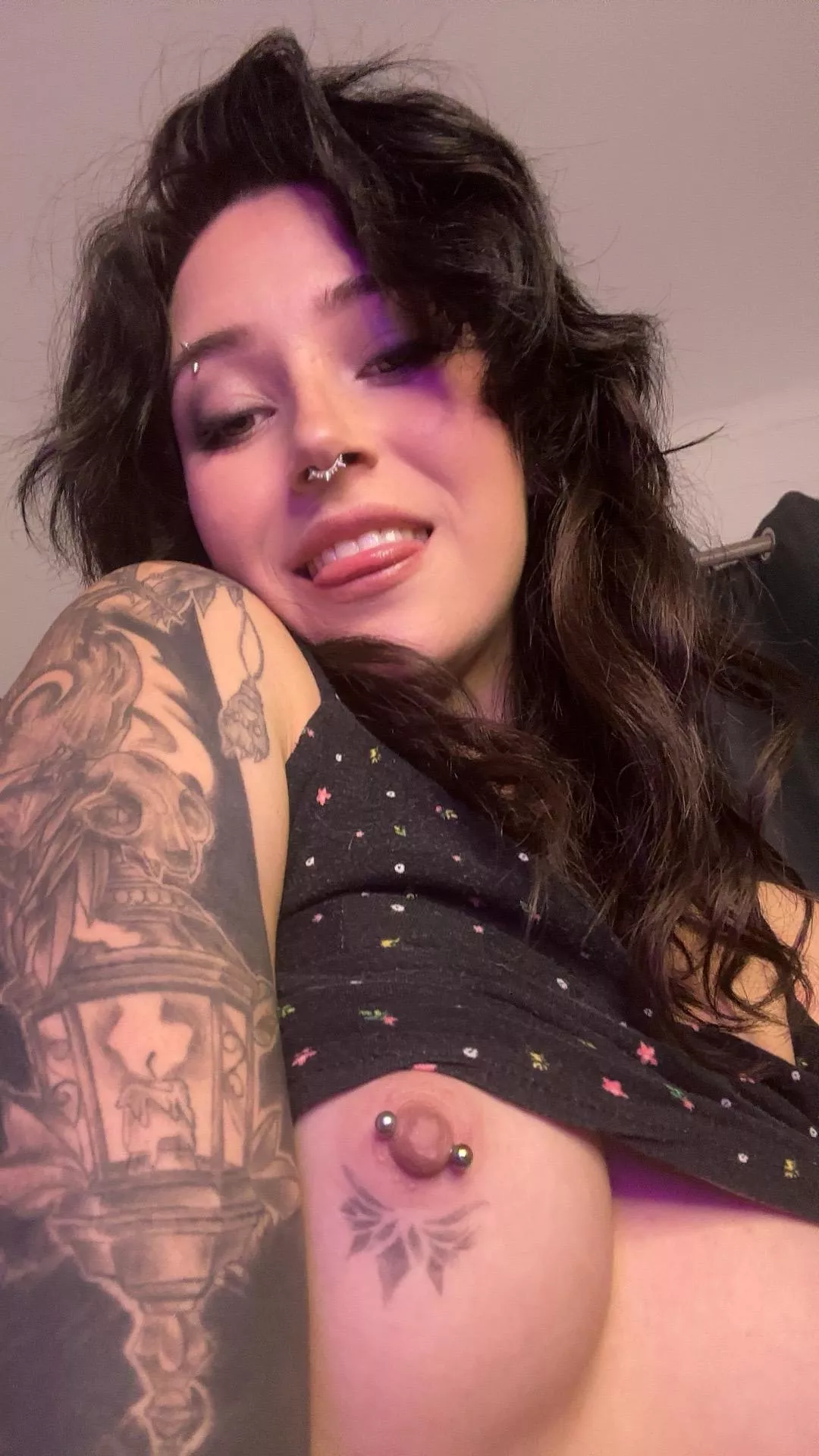 What do you call goth girls who send nudes before the first date posted by Clue-Shocking450