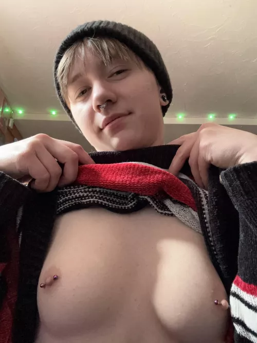 What's your first impression by xthisfelix