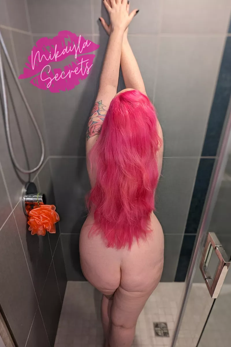 38yo married mom and teacher with a spicy page  posted by SecretBarbieFeet