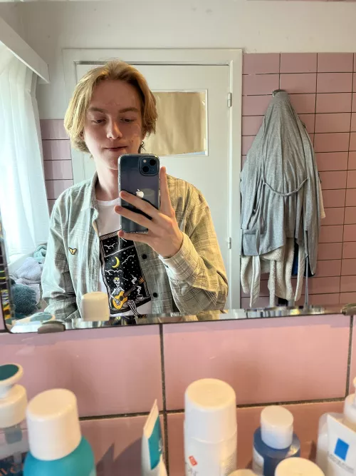 Anyone wanna talk :) by Tough_Lengthiness468