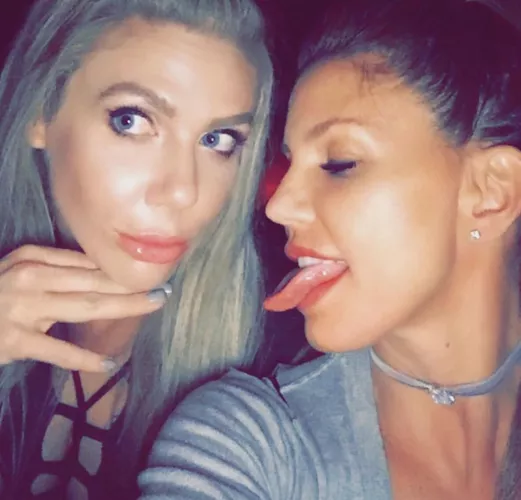 Blonde or Brunette milf by agent_zero43