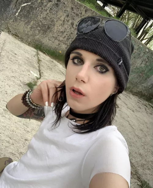 Cheers ✌🏼 by Sashyia