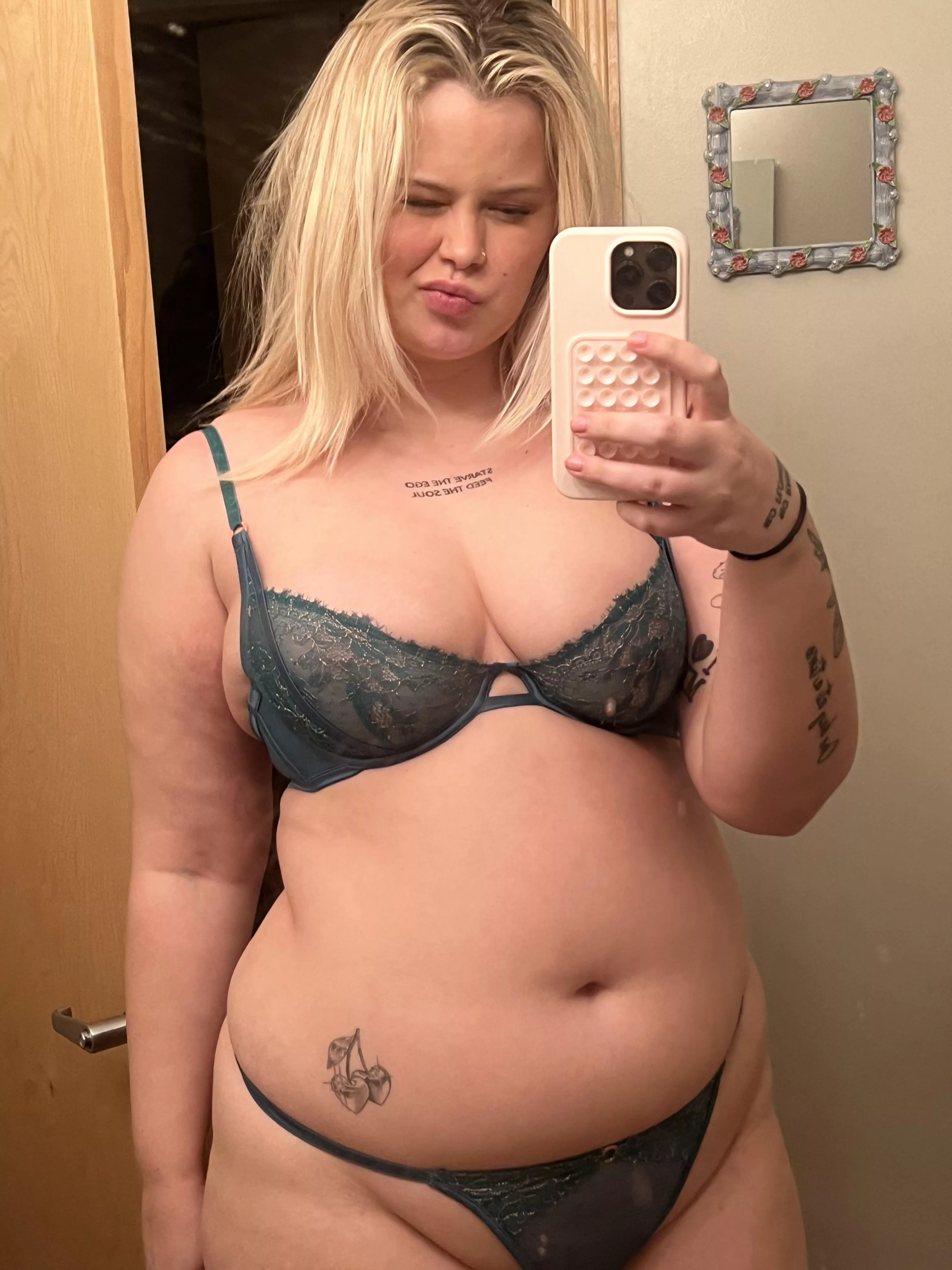 Do you like my body type? posted by wispy_girlwa