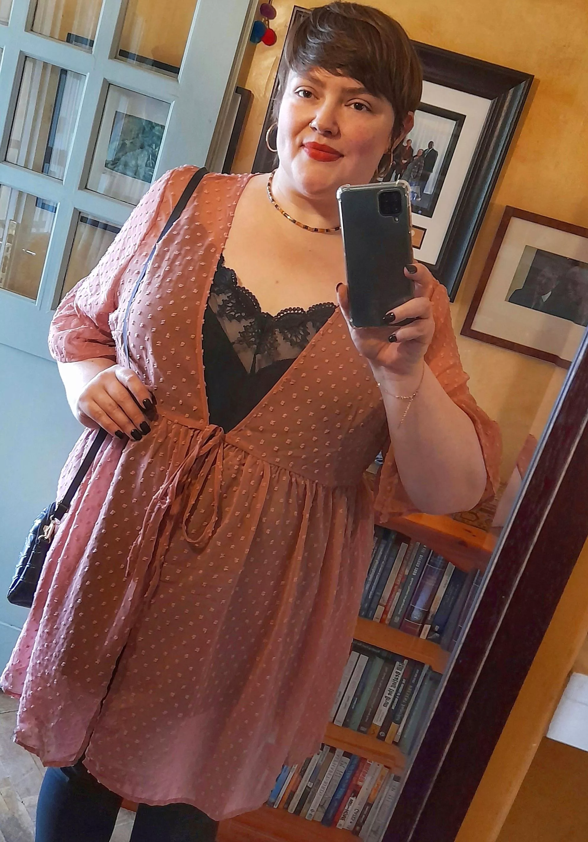 do you like short-haired girls? 🖤 posted by ellen_ripley_