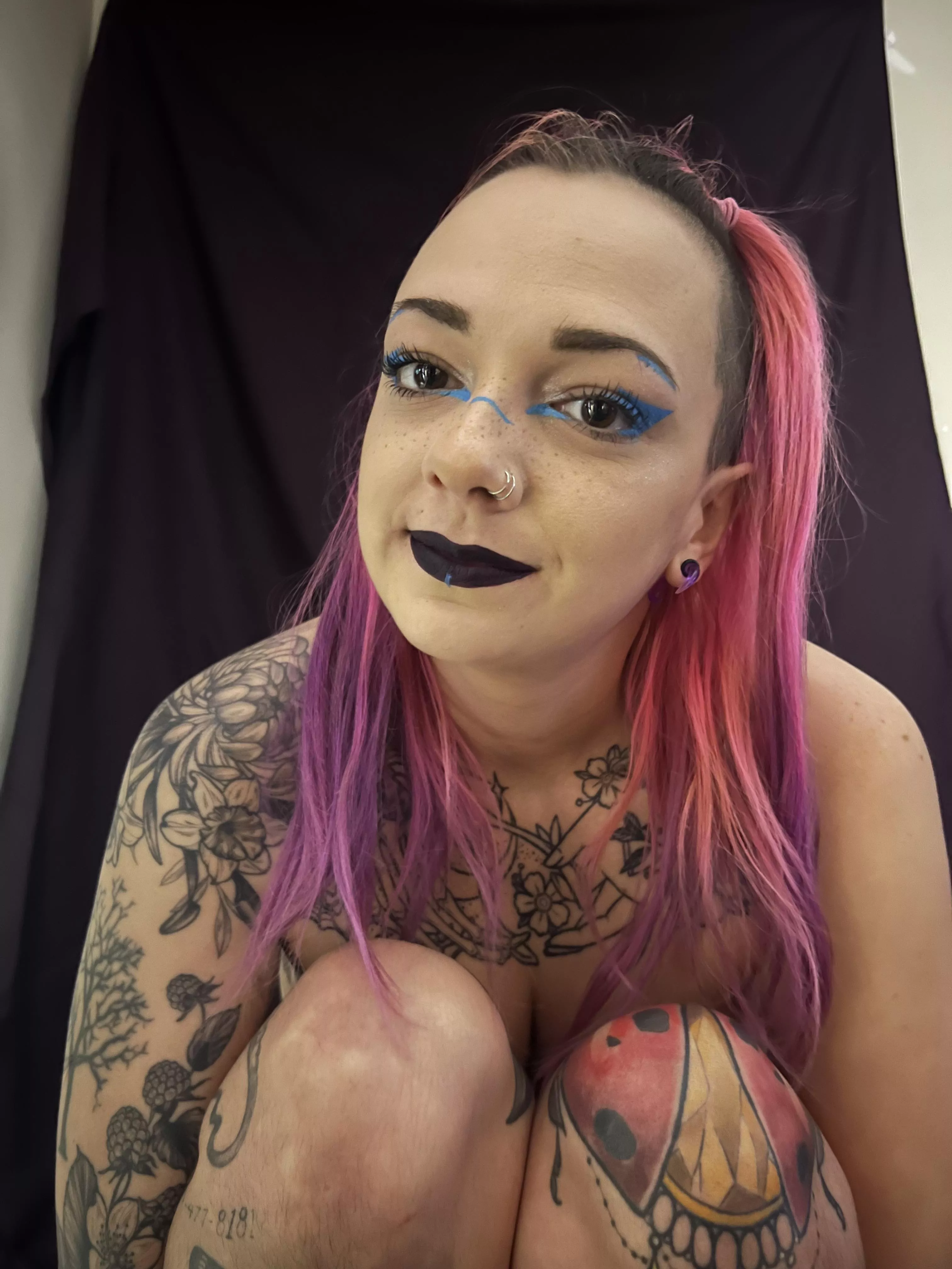 girls with pink hair do it better posted by tattedlilslut