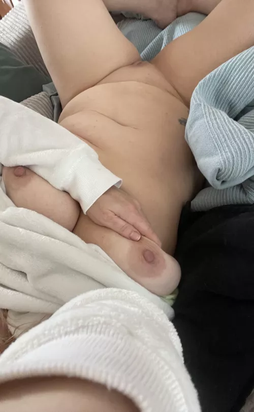 Home alone and bored hmm by newbegininnings