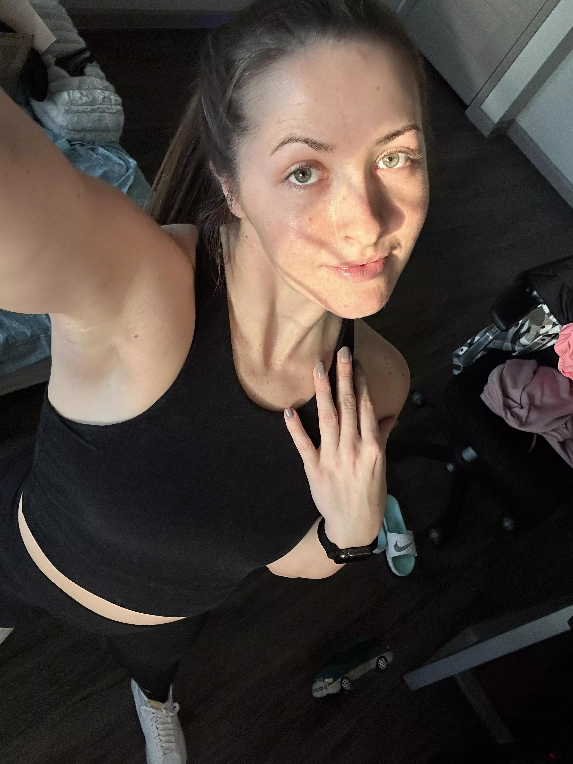 how about I go down on you before the gym posted by cumwcourt