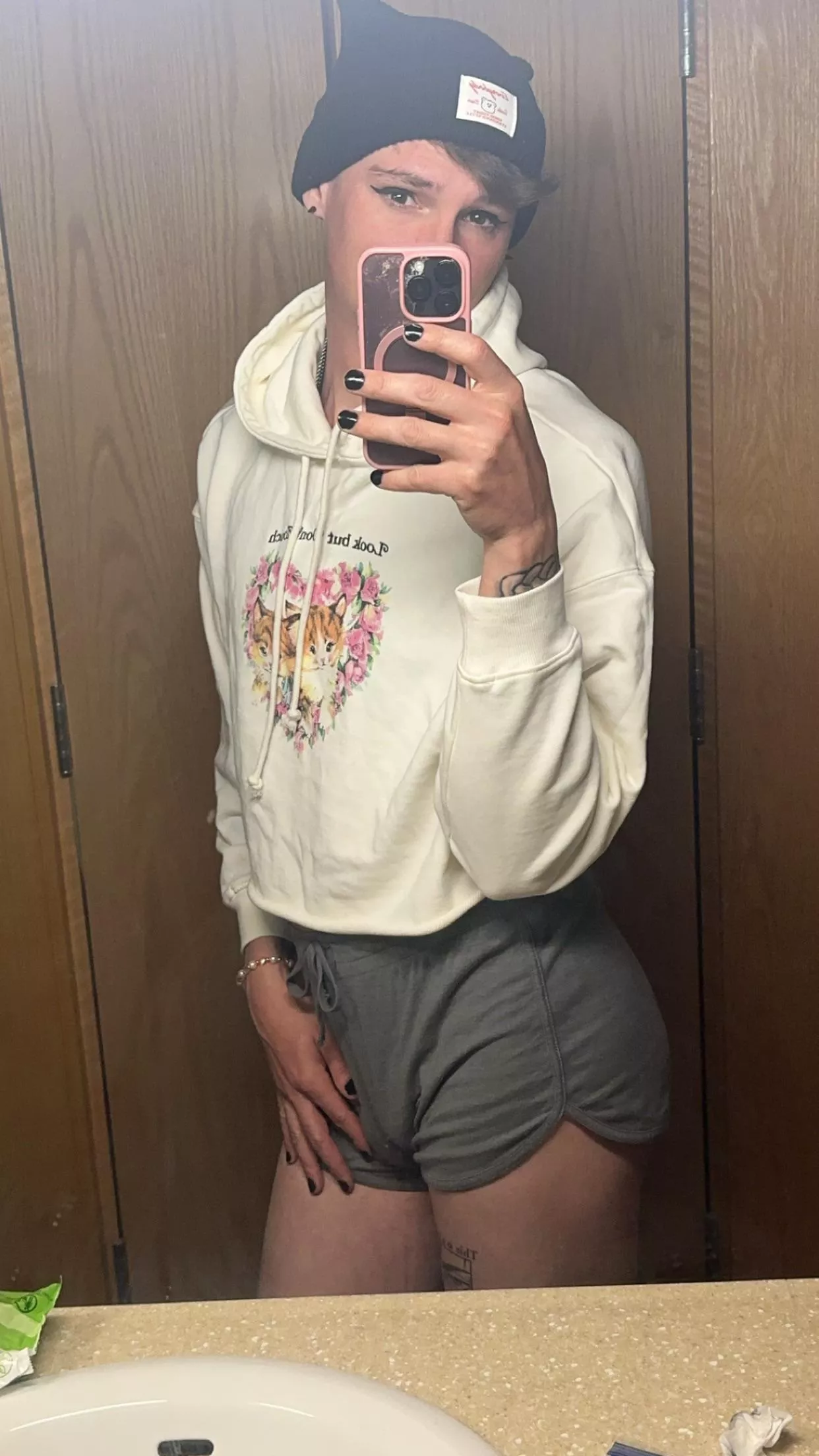 I am def ment to be a girl posted by Friendly-Art-3339