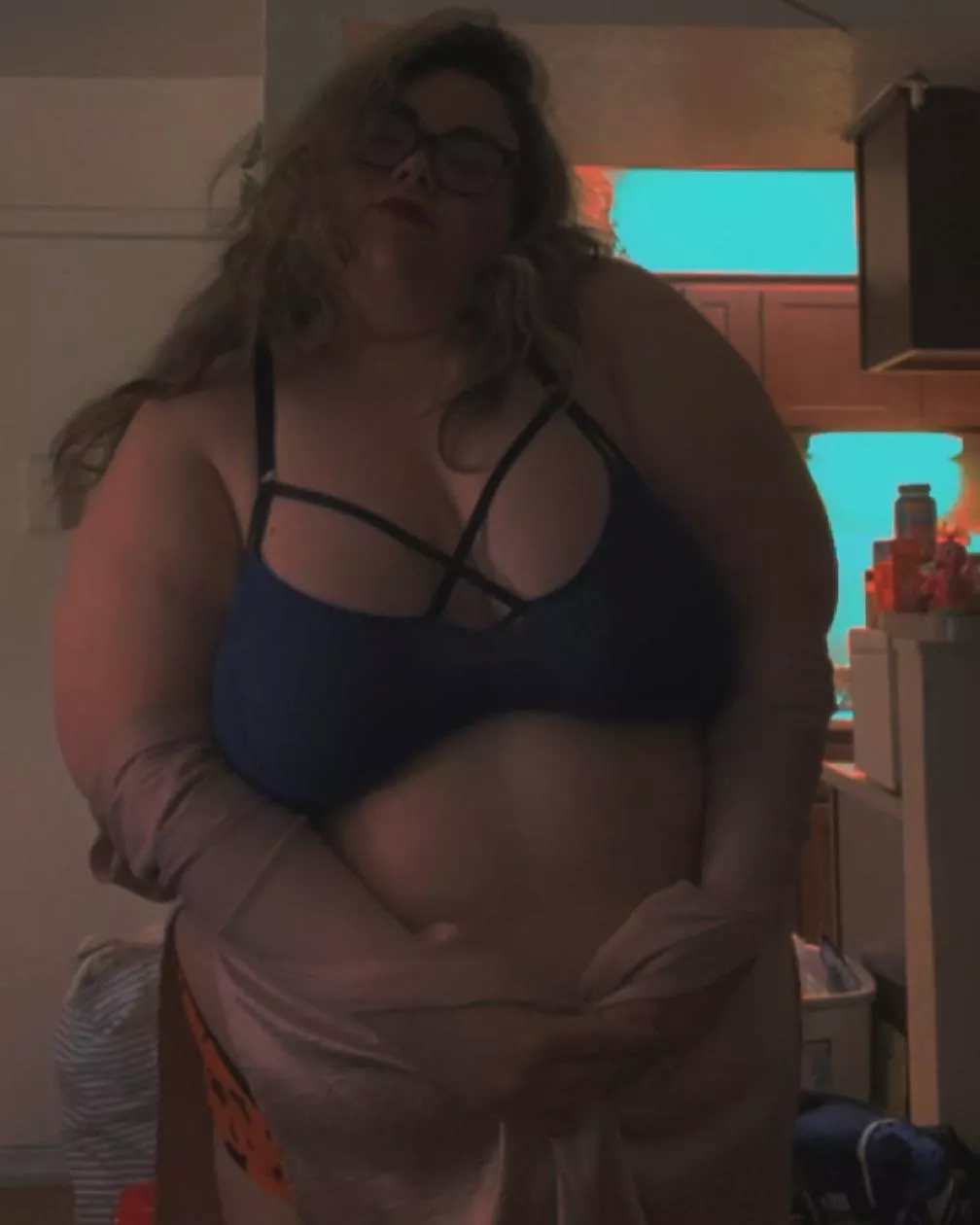 I’m a little nervous to be posting this. It’s been a while since I’ve posted any lewds anywhere. Be gentle w me🥺 posted by casper_kahlo