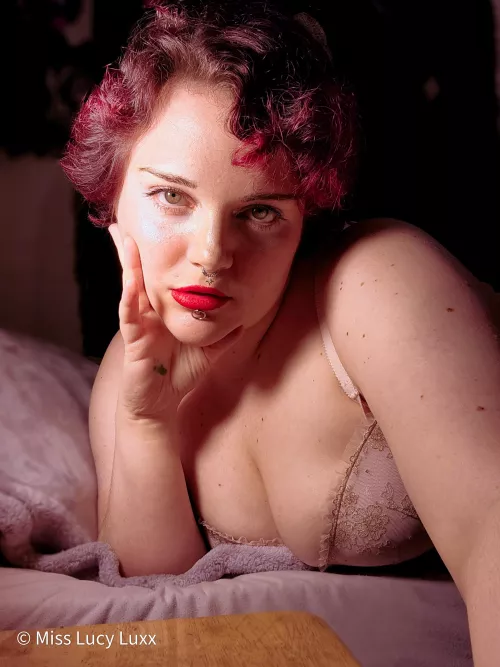 Is your favorite color pink? by misslucyluxx