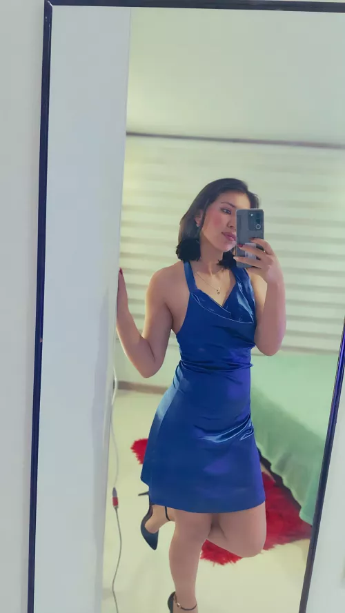 [ lina_bedoya ] 🚨🚧 High voltage meeting 🚧🚨 by Lina_bedoya