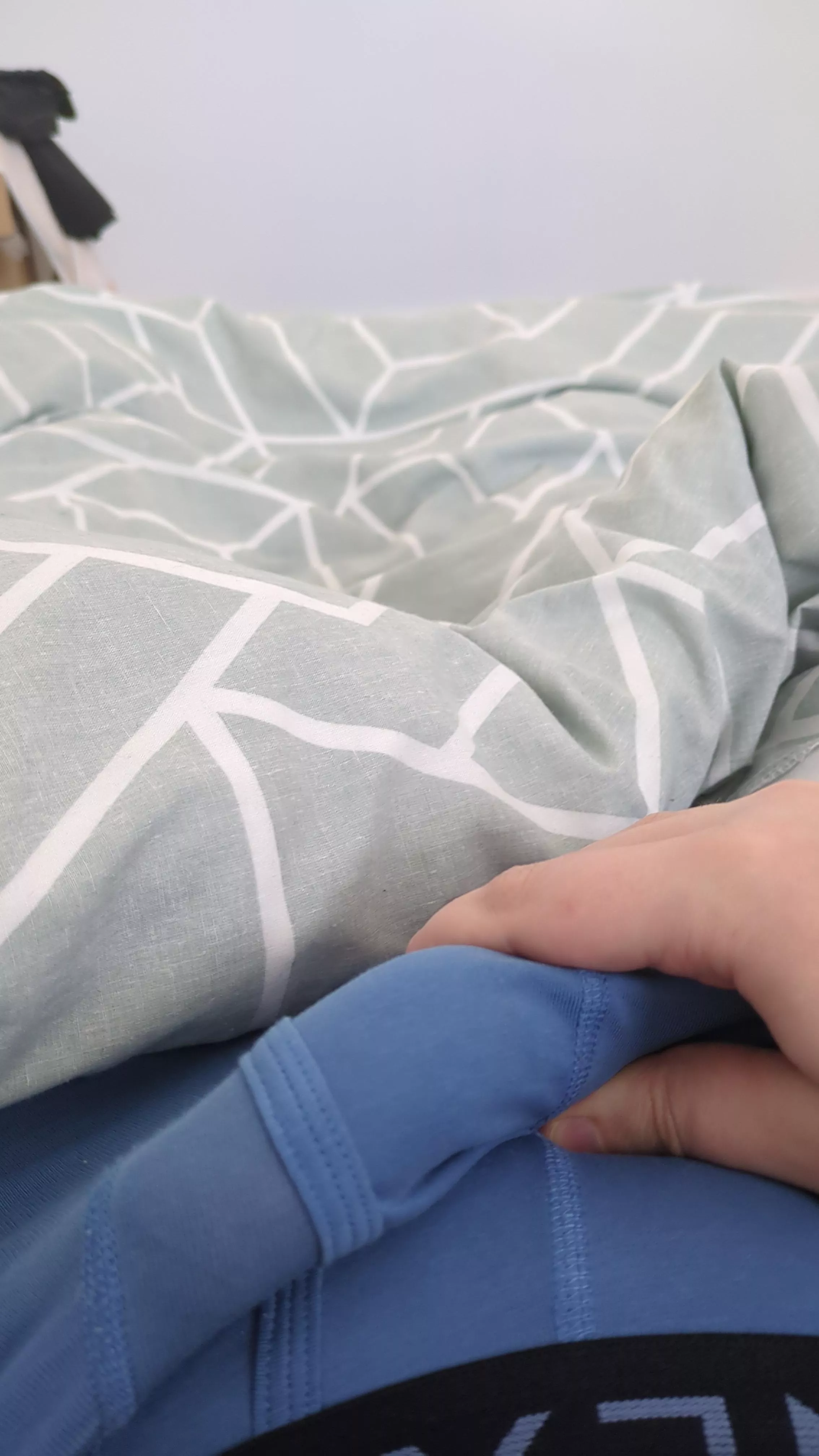 Love blue, DMs Open  posted by AdSufficient3778