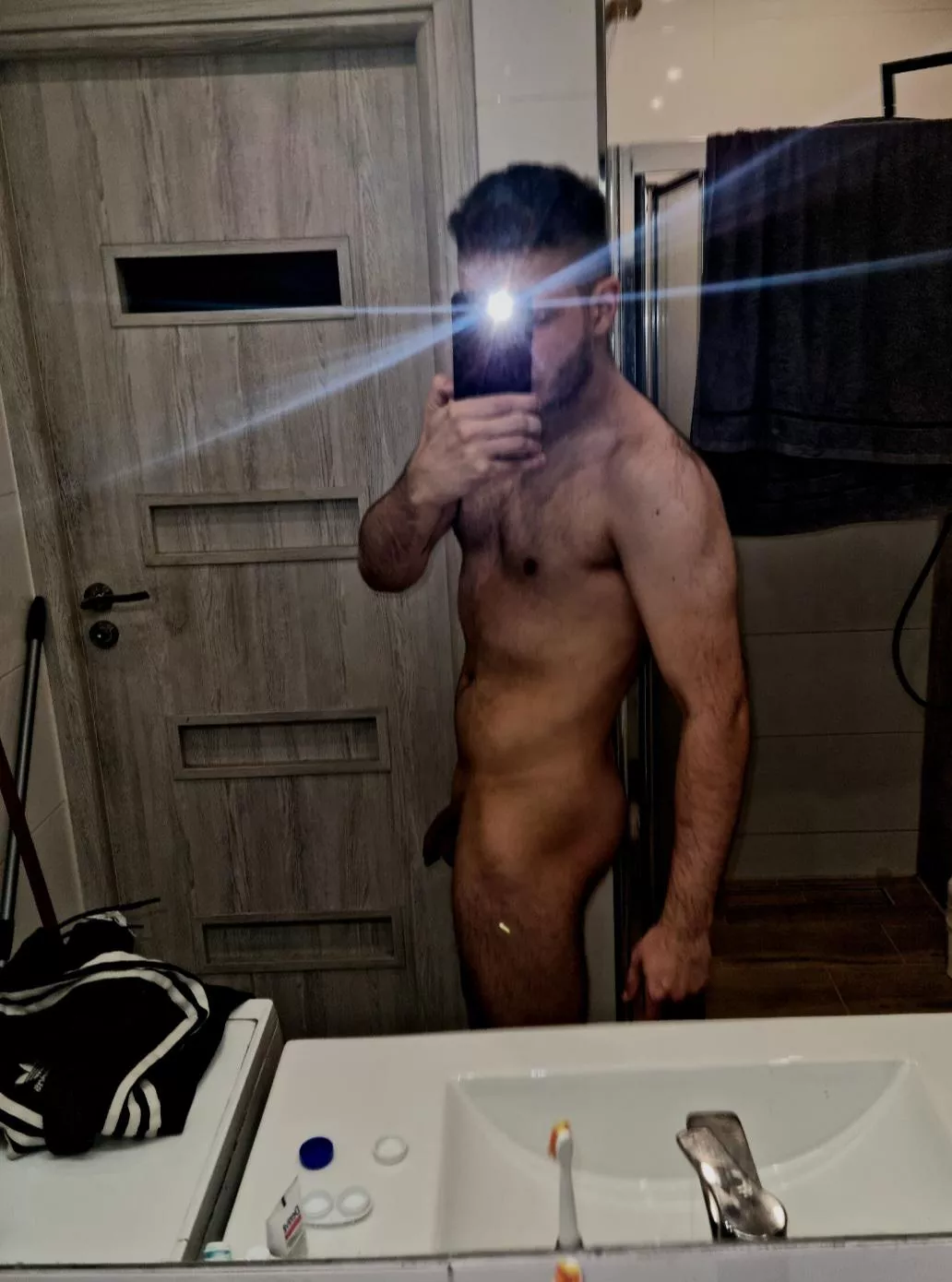 (m) 26 yo girls rateeeeeee 🤭 posted by Typical-Passenger-58