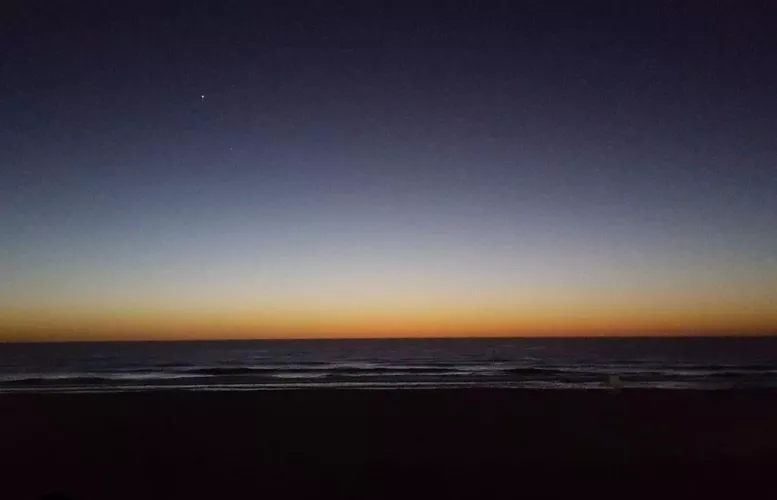 Sunrise + beach = ❤️❤️❤️ by flopilove