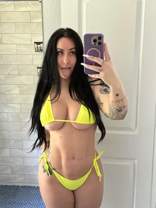 trying out neon colors  by Goth-Baby