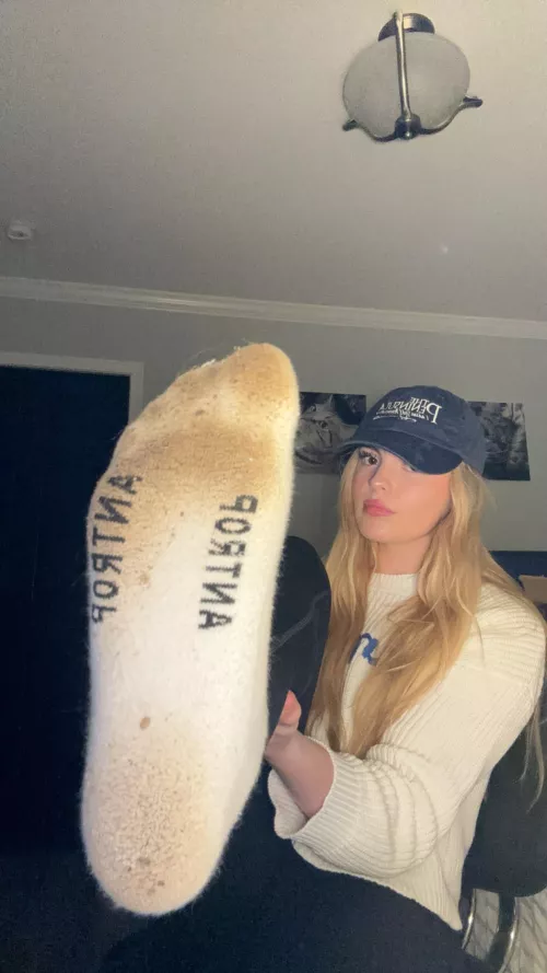 whoops, stepped outside without shoes on [F] by Practical_Whereas_44