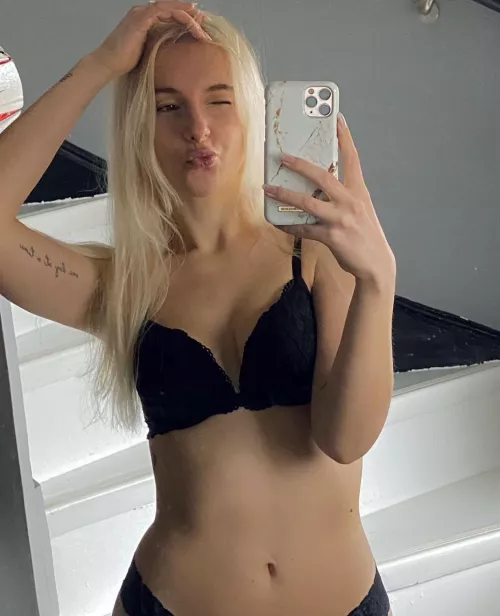 You know where to find me love 🥰 by Hopeful_Influence_45