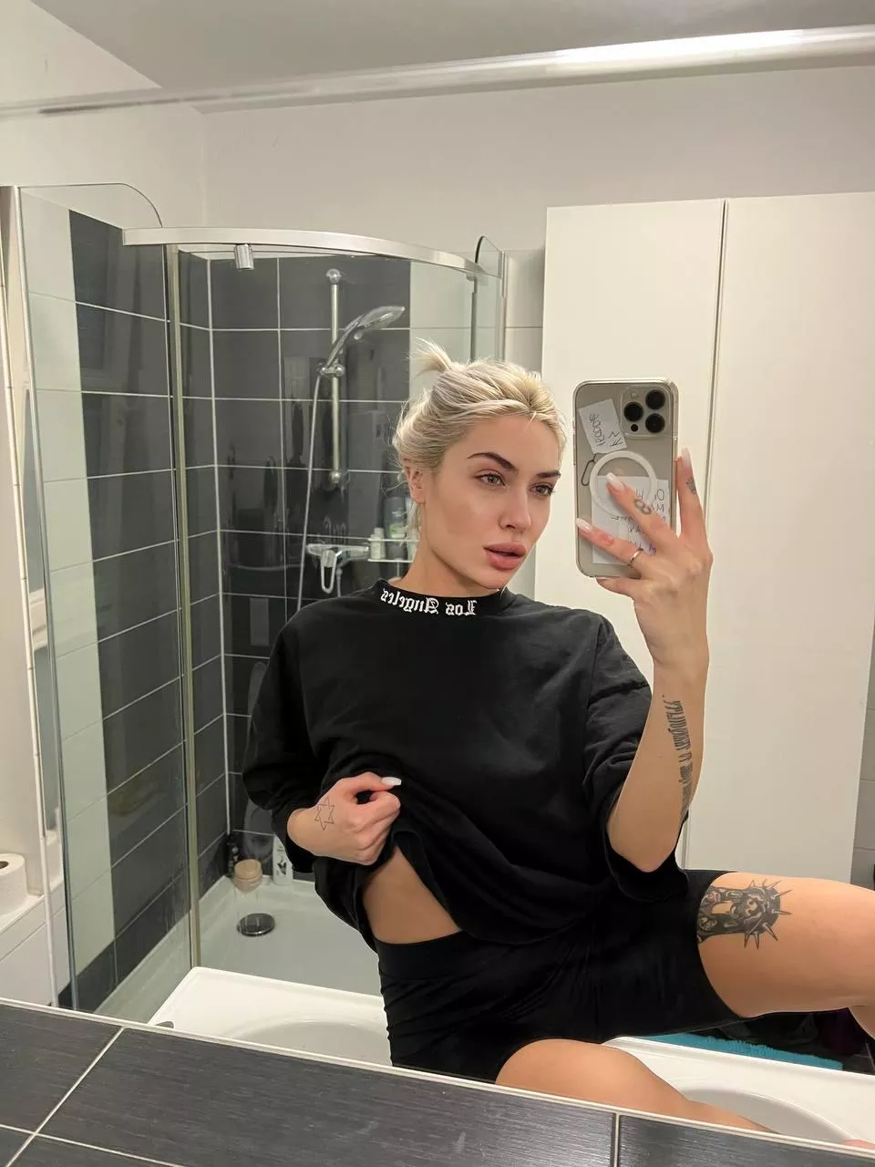 You want me to give you the best blow job of your life? posted by Karin_Koron