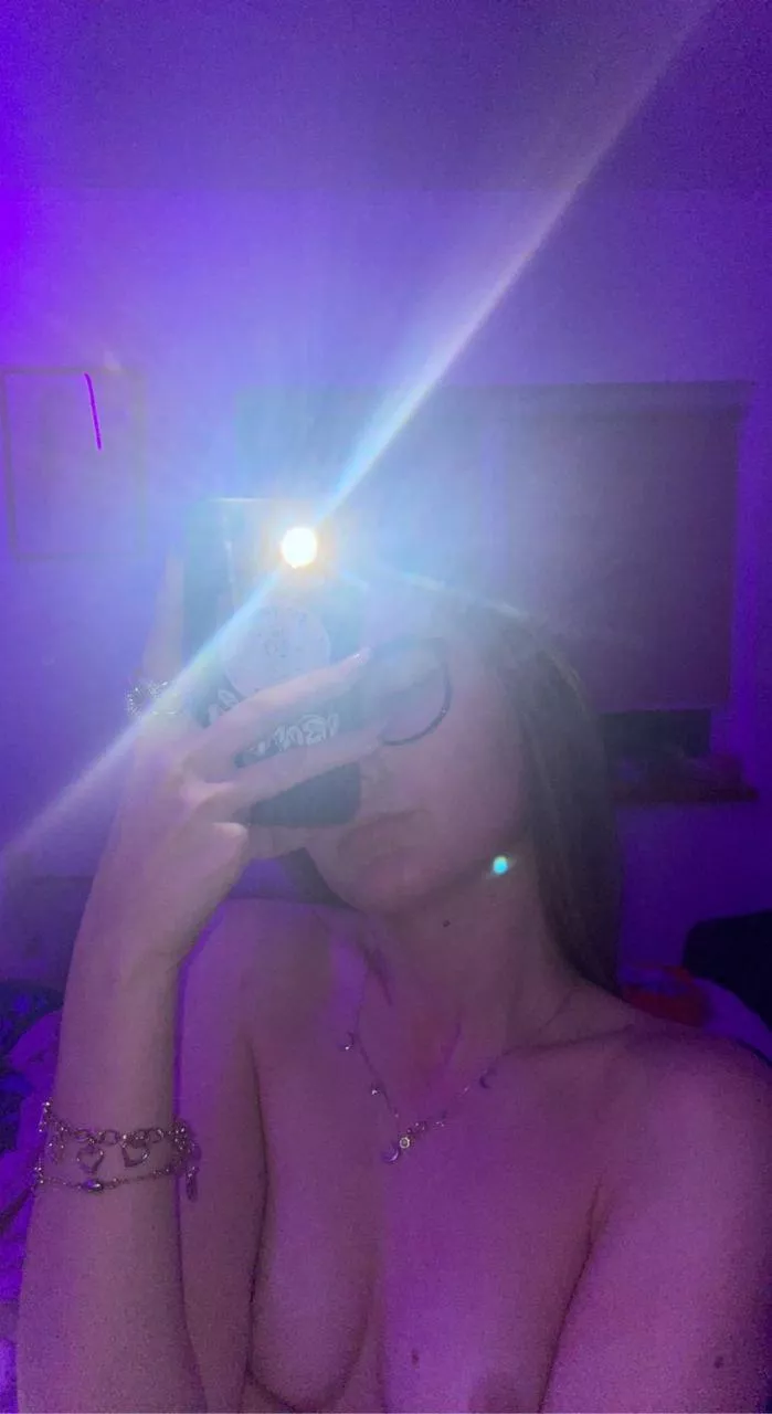 1 arrow = nudes ( i am not a seller ) telegram @Nancy_sexy4 posted by thatdudegeoph