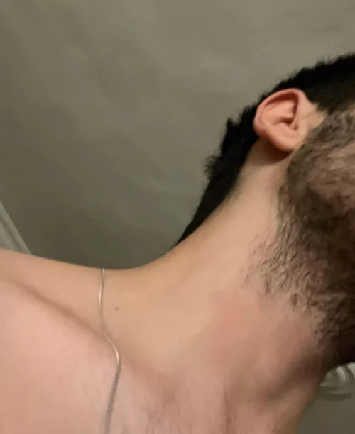 22 bi hairy fit good looking college guy for other in shape guys to trade. I reply fast. Trading w face+ Hmu with face @m50kev by M50hz