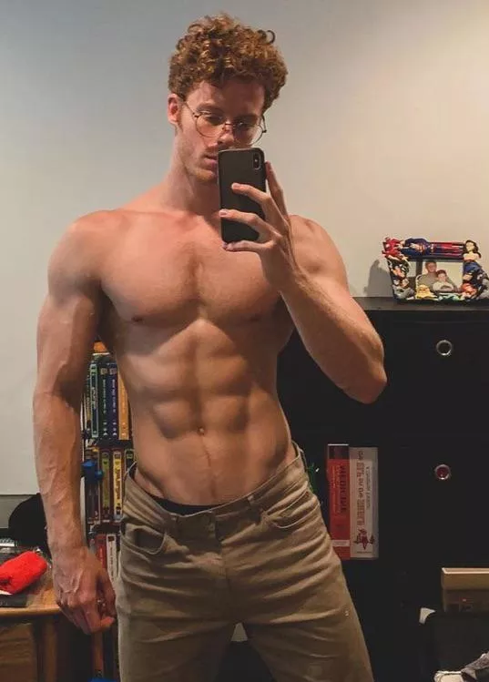 32 horny, for hung gym twinks/twunks. Hmu let’s wank them big cocks. 🟪🟥 only dwe1234 posted by dreamingtwinks