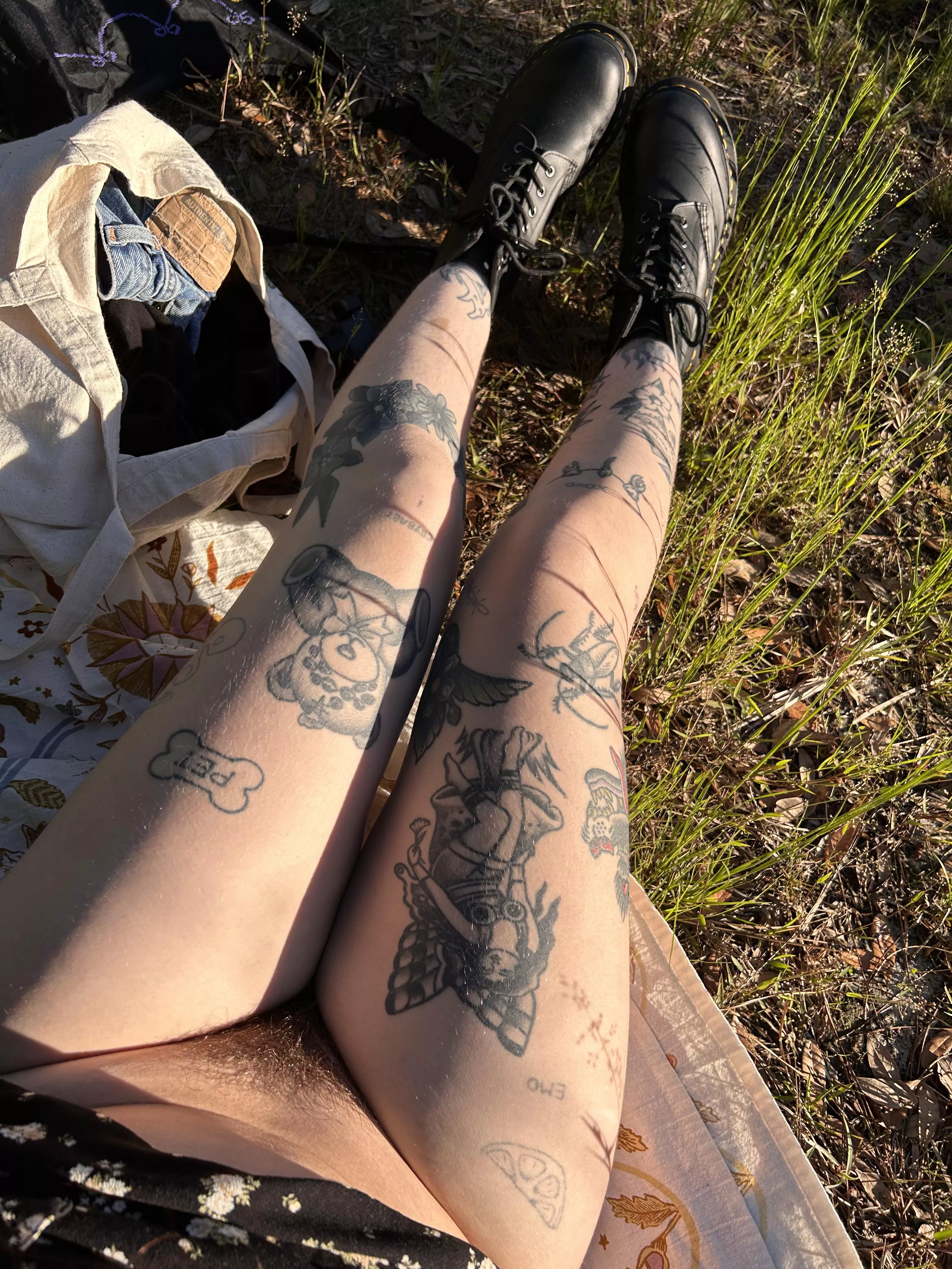 A sneak peek under my dress  posted by hatechapel