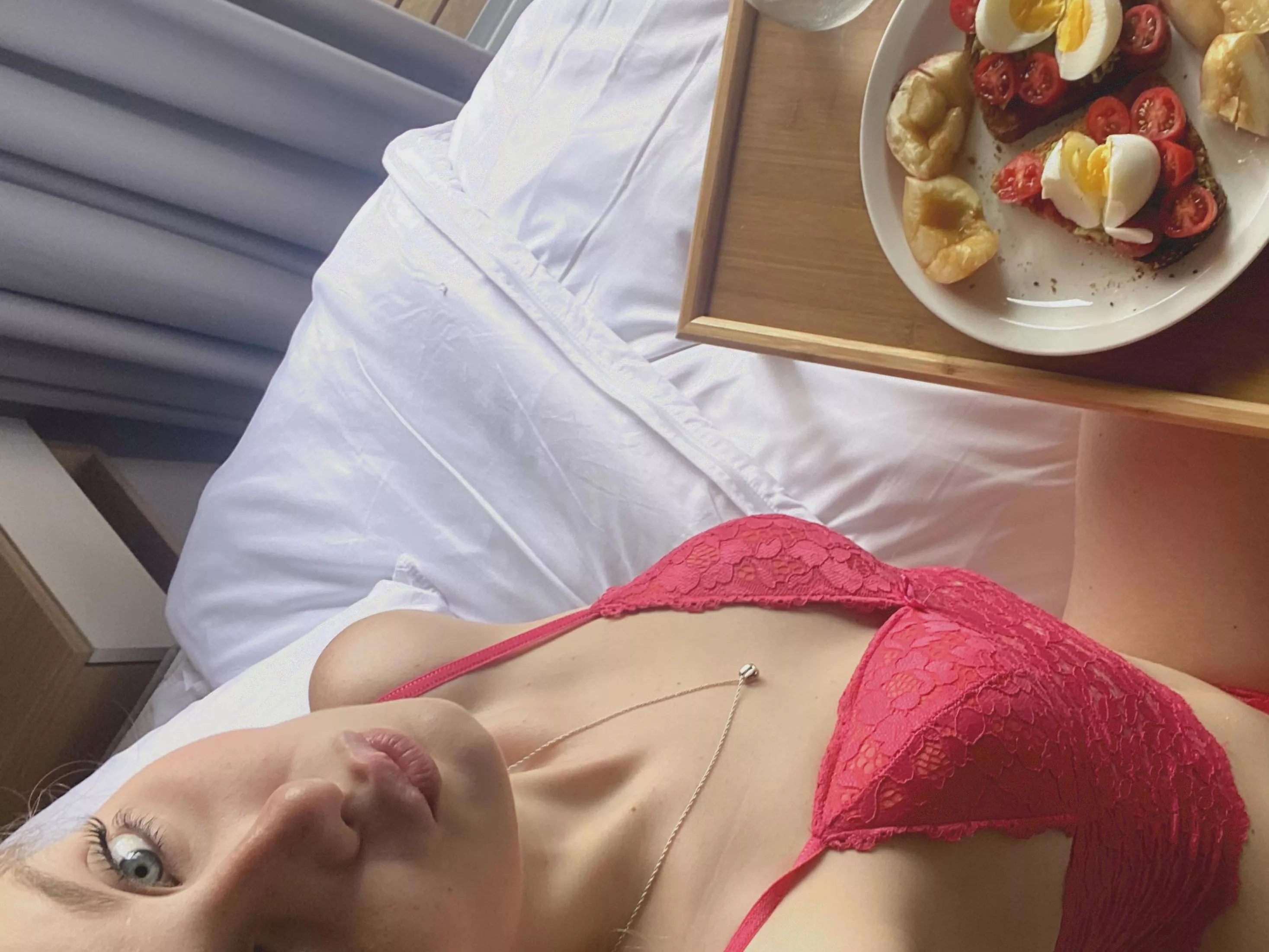  am I wife material or fuckbuddy?  posted by thrandom_dude