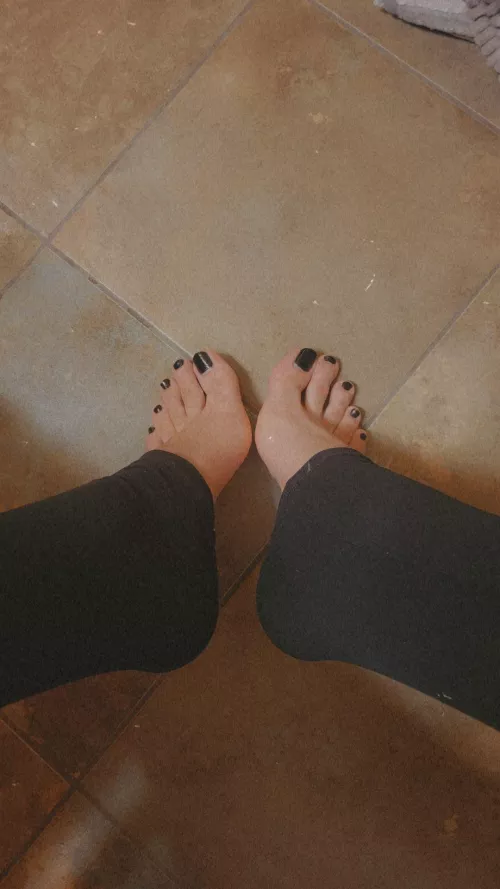 Black looks good on me! What else looks good with black toes? ☺️ by HaileyKarma