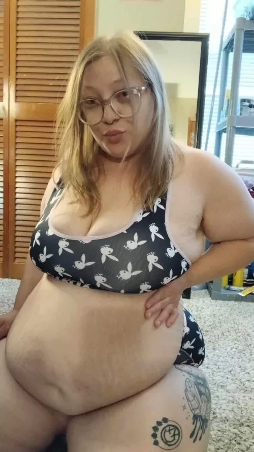 Come feed me lots of sweet treats then fuck me to sleep, daddy by nikkiXjosh