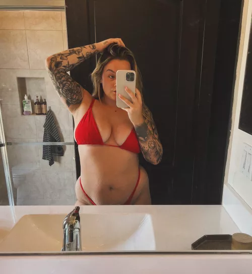 Come for a dip by gabiii_carter