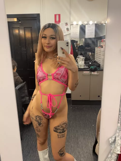 Do I look adorable in this outfit? by _ineedyou23