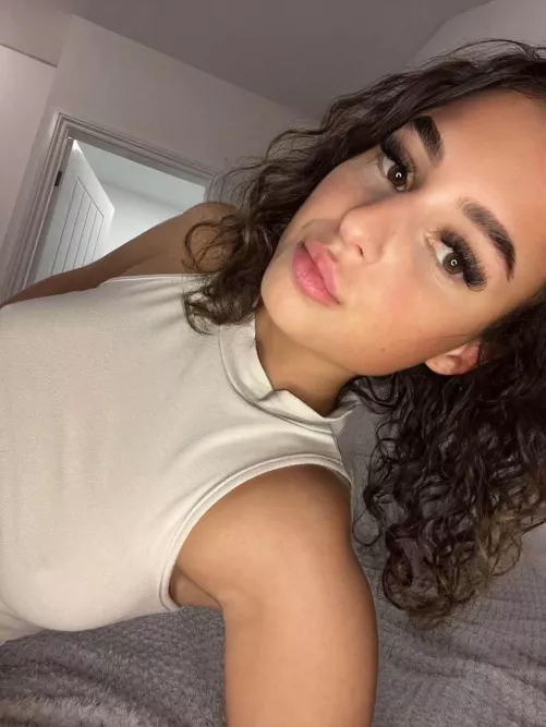 girlfriend material? by Creepy-Chart116