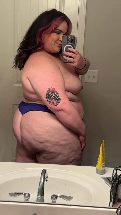 Happy Sunday babes by gothprincessbb