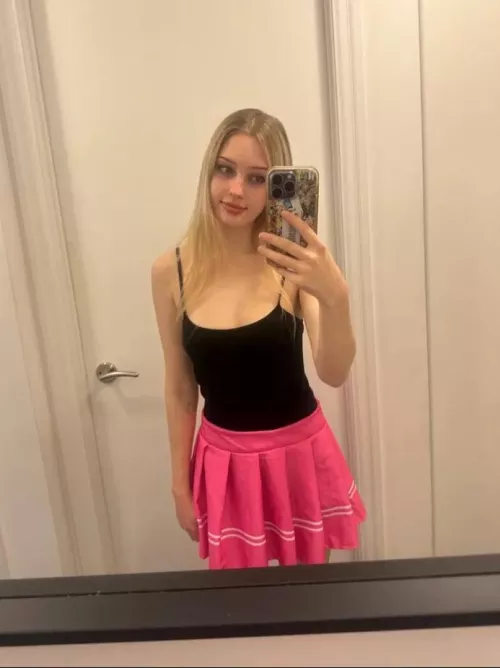 I think this is one of my favorite selfies by macymoo4chu