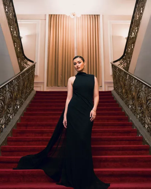 Liza Soberano by Leading-Taro9721