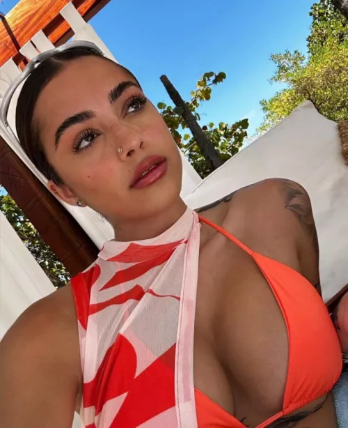 Looking  by rednecktrucker69