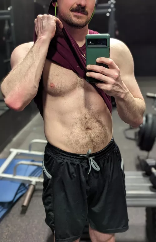 [M] Gym lighting is unmatched  by Horny_Hufflepuff389