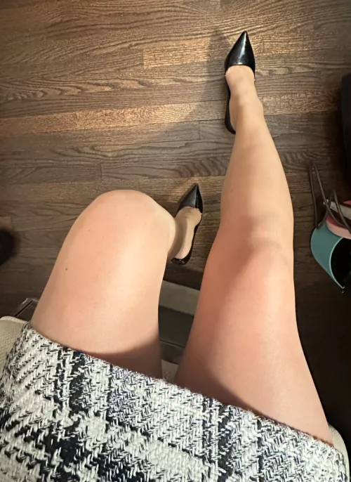 Nude pantyhose and heels  by LatinaSeven7
