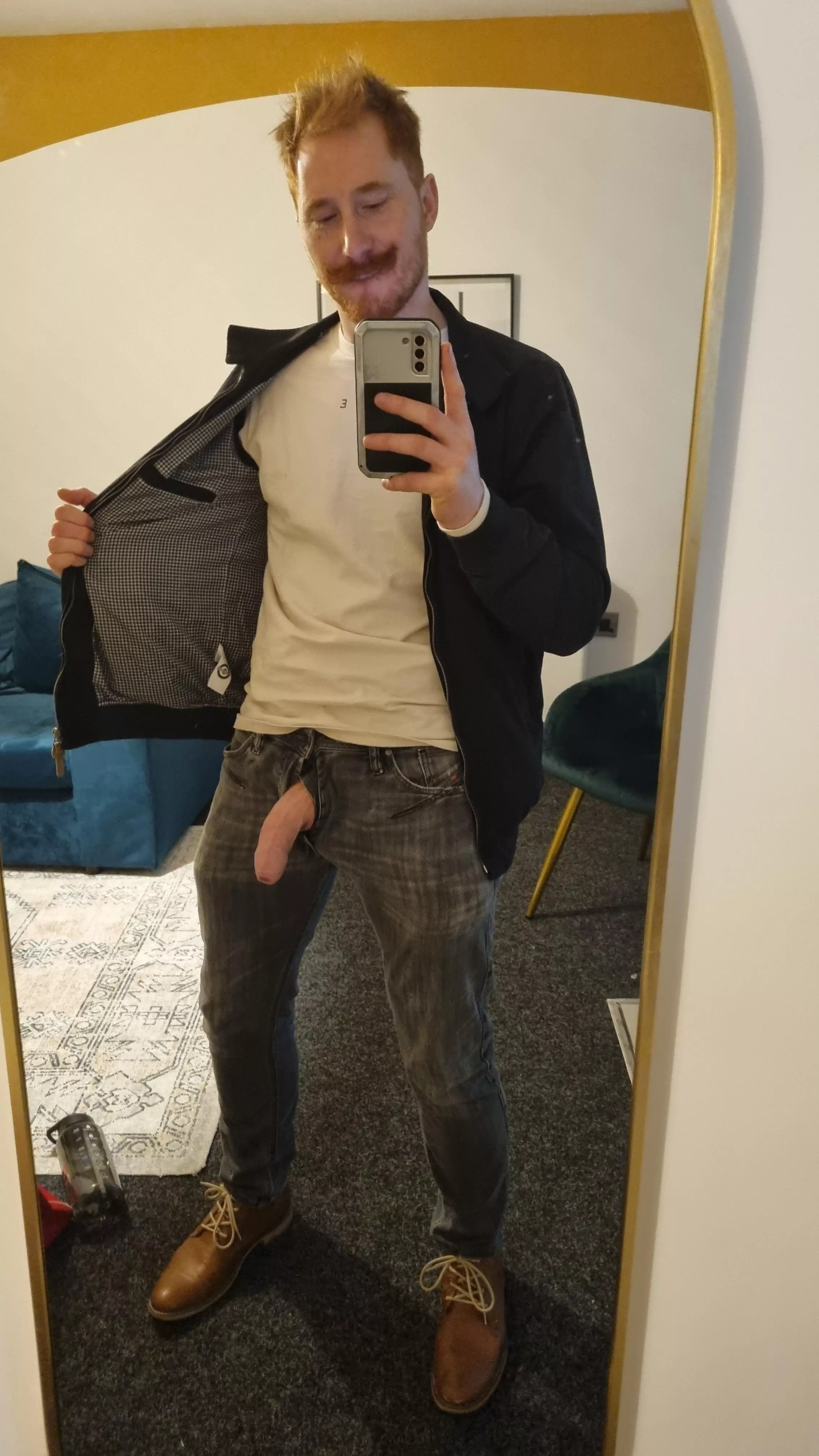 Popping out to say hello! posted by RedTashMyke