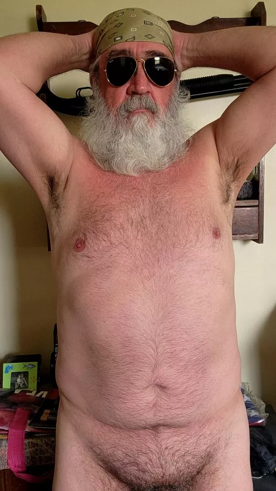 Seven Days of Stink and I'm Skipping My Weekly Saturday Night Shower posted by DirtyAssRuralBear