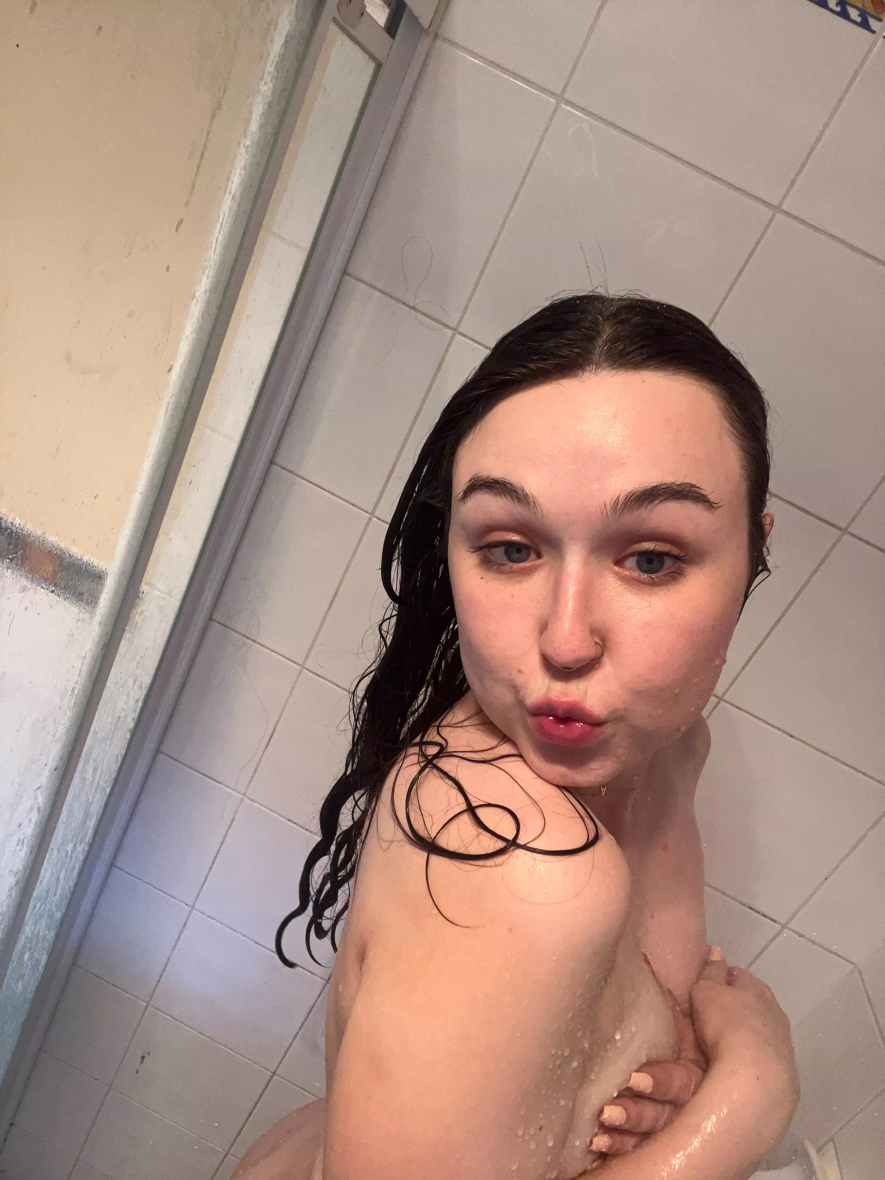 should i release them?🥺 posted by Jordileexo