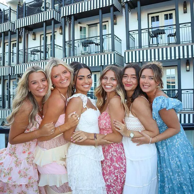 Sorority Sisters posted by whitetoweltw