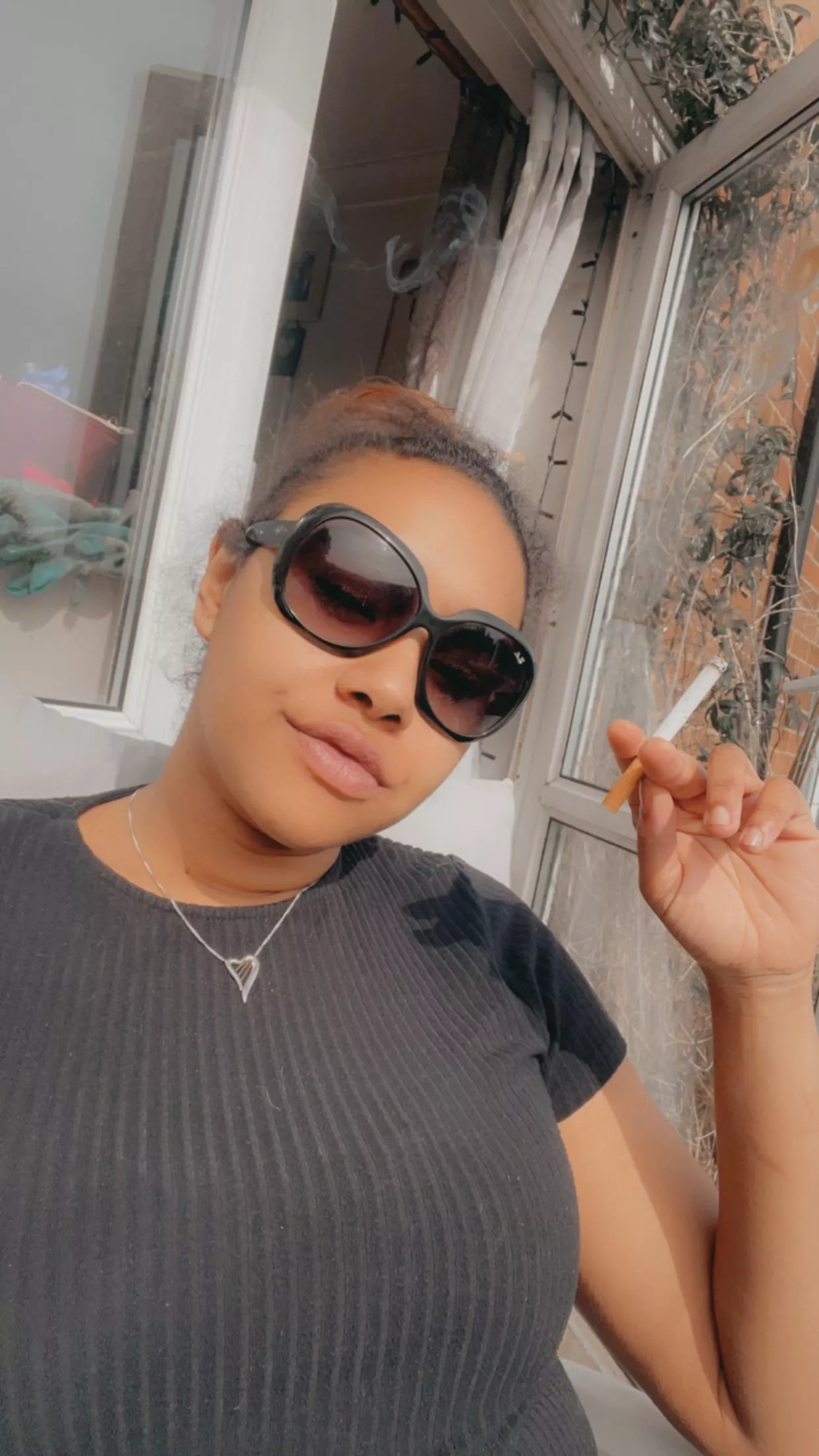 Sun & Sundays☀️💋 posted by Cheekypeach94