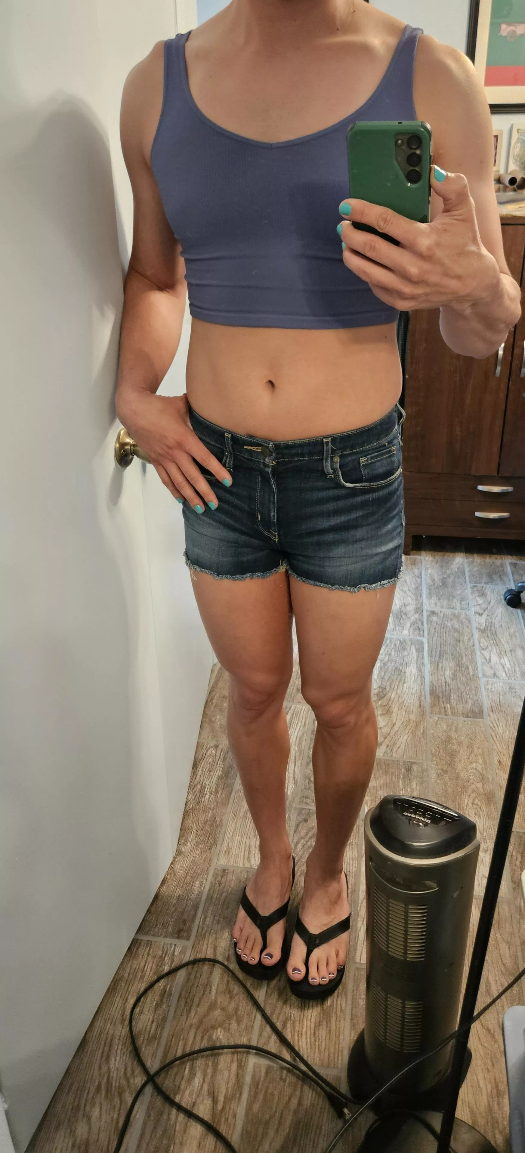 Who Wants To Suck My Toes First?? posted by delorean1780