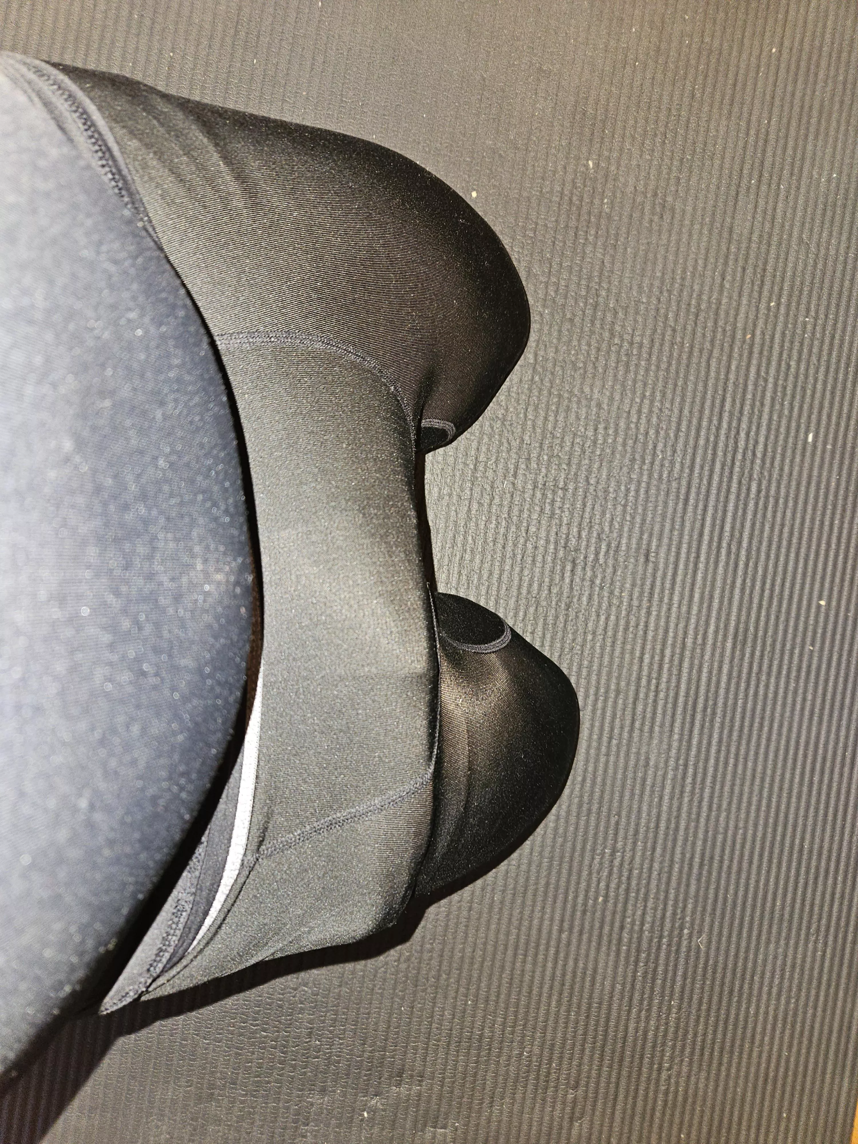 About to workout. Would ypu join me?🍆 posted by Jayden0257