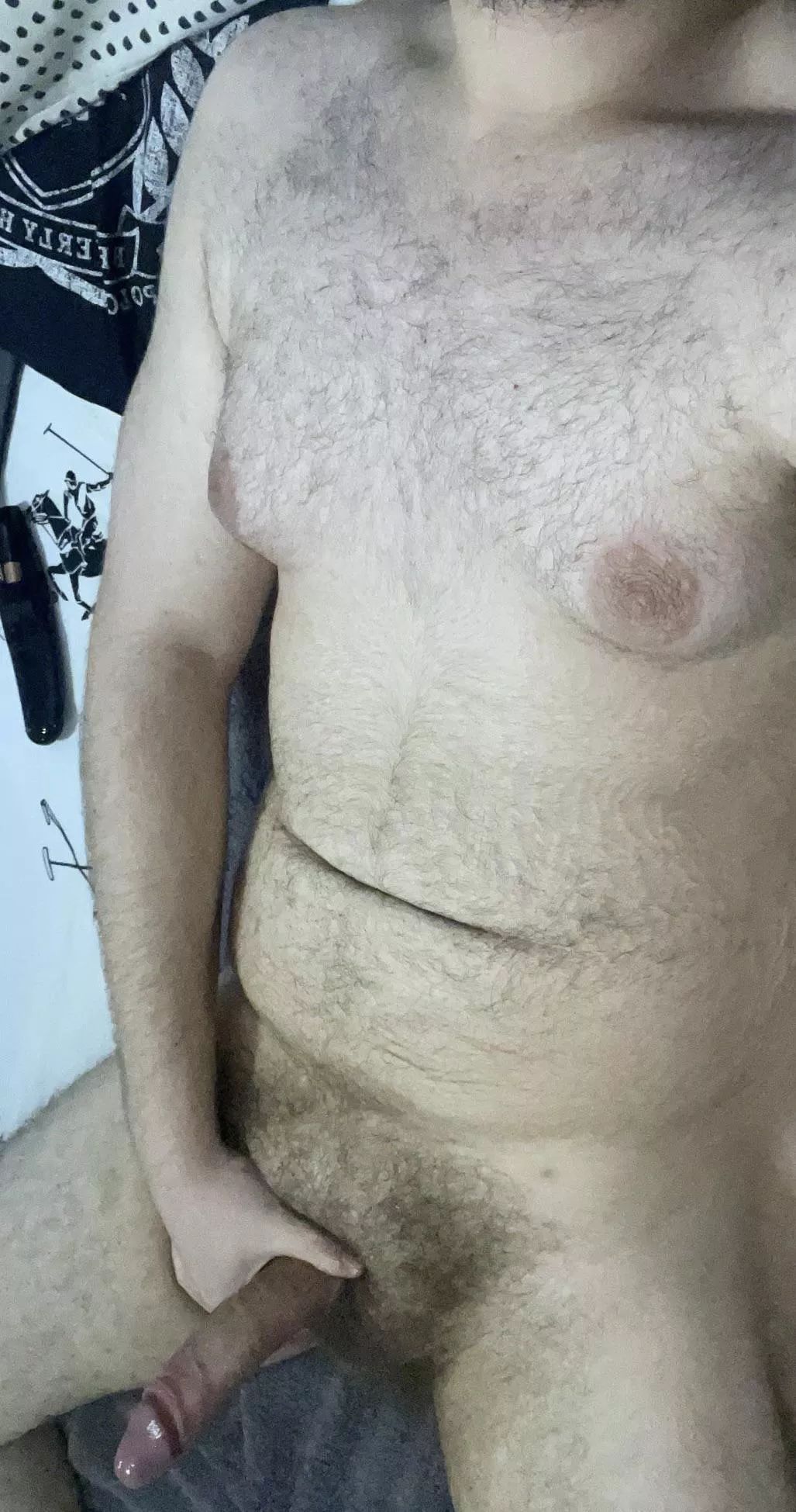 beefy hairy 18yo bear cub boy in the mood to bate and goon looking to chat with likeminded bros and dads, dms open posted by True-Idea9048