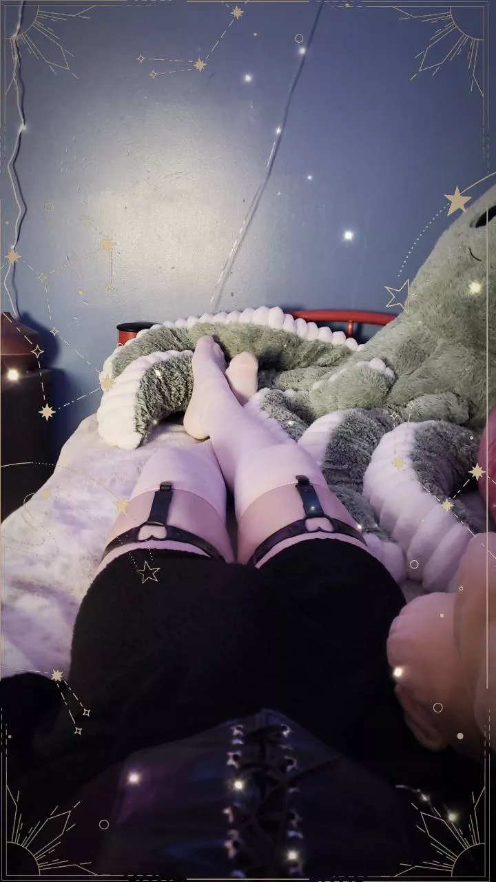 Best way to sleep :3 posted by Fake_A-Smile