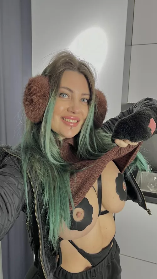 Come meet Mommy at Workplace by Welly_sprite