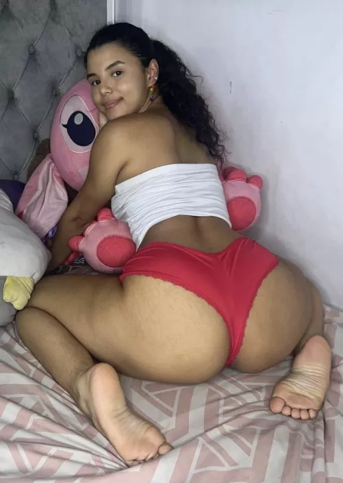 Do guys think my bodytype is sexy by Mysterious-Time-8129