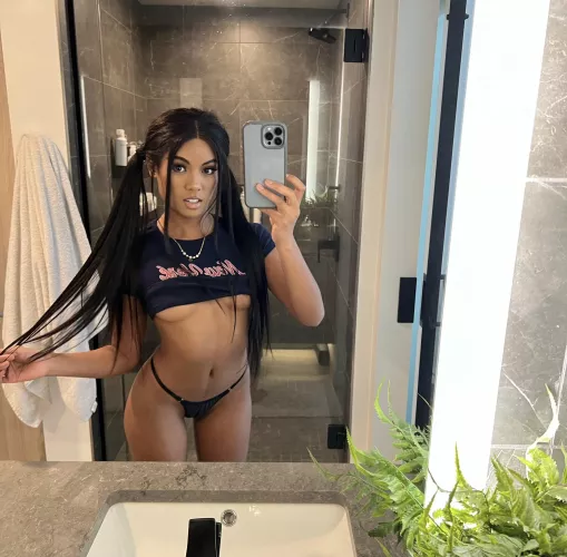 Do you like what you see? :) by marblegirl817